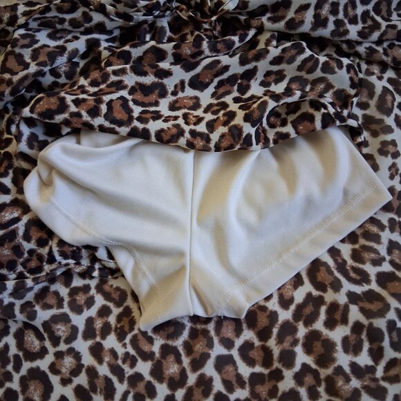 Stella Cruz Girls Size XL (14-16) Leopard Print Ruffle Sleeve Overlay Romper - Picture 9 of 11